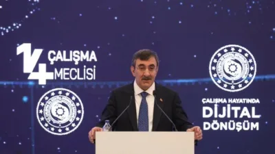 Çalışma ve Sosyal Güvenlik Bakanı Vedat Işıkhan, “Dijitalleşmeyi iş güvencesi