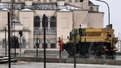 Ankara’da sabah saatlerinde başlayan karla karışık yağmur ve kar, aralıklarla