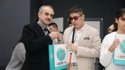 Çayırova Belediyesi tarafından Beyaz Baston Görme Engelliler Haftası dolayısıyla program