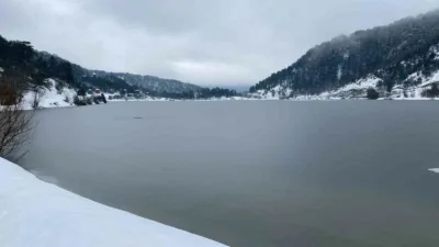 Bolu’nun Göynük ilçesinde bulunan ve doğal güzelliğiyle bilinen Çubuk Gölü