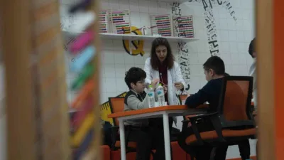 Düzce Belediyesi Bilim Merkezi, ara tatili boş geçirmek istemeyen öğrenciler