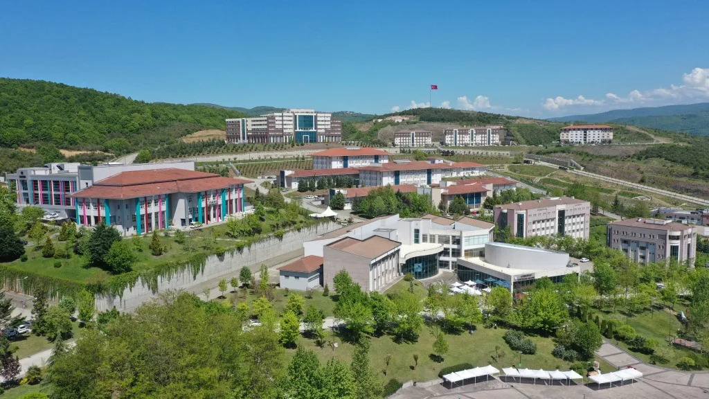 Times Higher Education (THE) tarafından açıklanan 2026 sonuçlarına göre Düzce