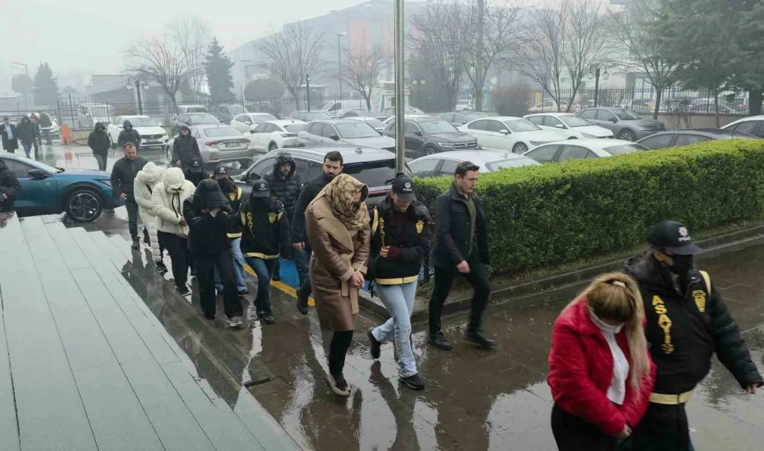 DÜZCE (İHA) – Düzce’de sosyal medya üzerinden fuhşa aracılık ettikleri