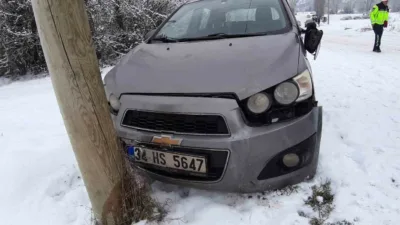 Bolu’nun Mudurnu ilçesinde çarpışan otomobillerdeki 3 sağlık personeli ile hamile