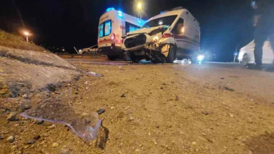 Sakarya’nın Akyazı ilçesinde otomobil ile başka bir hastaneye nakil gerçekleştiren