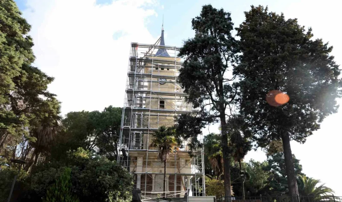 Kocaeli’nin İzmit ilçesinde aslına uygun restore edilen saat kulesi, 3