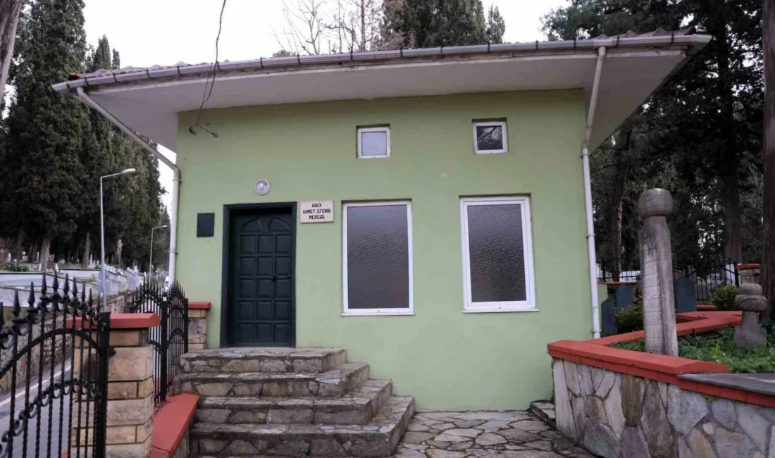 Kocaeli Büyükşehir Belediyesi, İzmit ilçesindeki tarihi Ahmet Efendi Mescidi’nde bakım