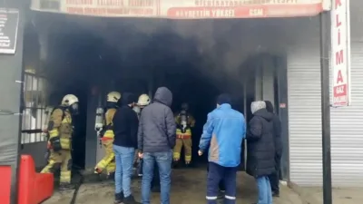 Düzce’de sanayi çarşısında kapalı dükkan içinden çıkan dumanları fark edip