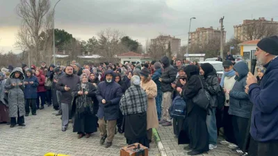 Karabük’te öğrenci, öğretmen ve velilerden oluşan 47 kişilik kafile, 15
