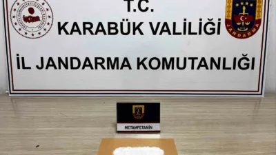 Karabük’te jandarma ekiplerince düzenlenen uyuşturucu operasyonlarında 5 kişi gözaltına alındı.