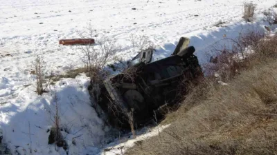 Kastamonu’da sollama sırasında kontrolden çıkan Fiat Tofaş marka otomobilin şarampole