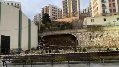 Kocaeli’nin İzmit ilçesinde bir inşaat şantiyesinde bulunan 10 metrelik istinat