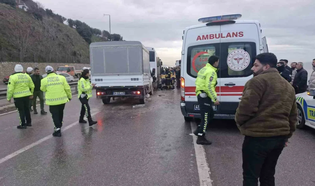 Kocaeli’nin Dilovası ilçesinde 3 aracın karıştığı zincirleme kazada 7 kişi