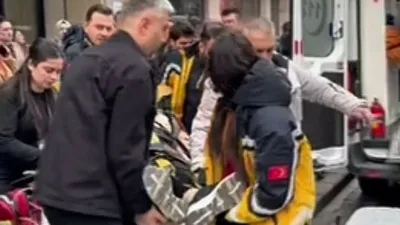Zonguldak’ta mağazada alışveriş yapan bir kadın, dengesini kaybederek merdivenlerden düştü.