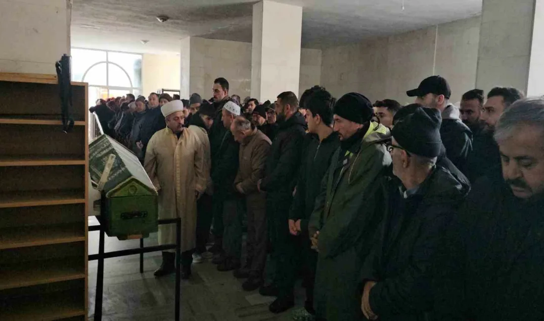 Kastamonu’nun Cide ilçesinde tartıştığı şahıs tarafından evinin önünde pompalı tüfekle