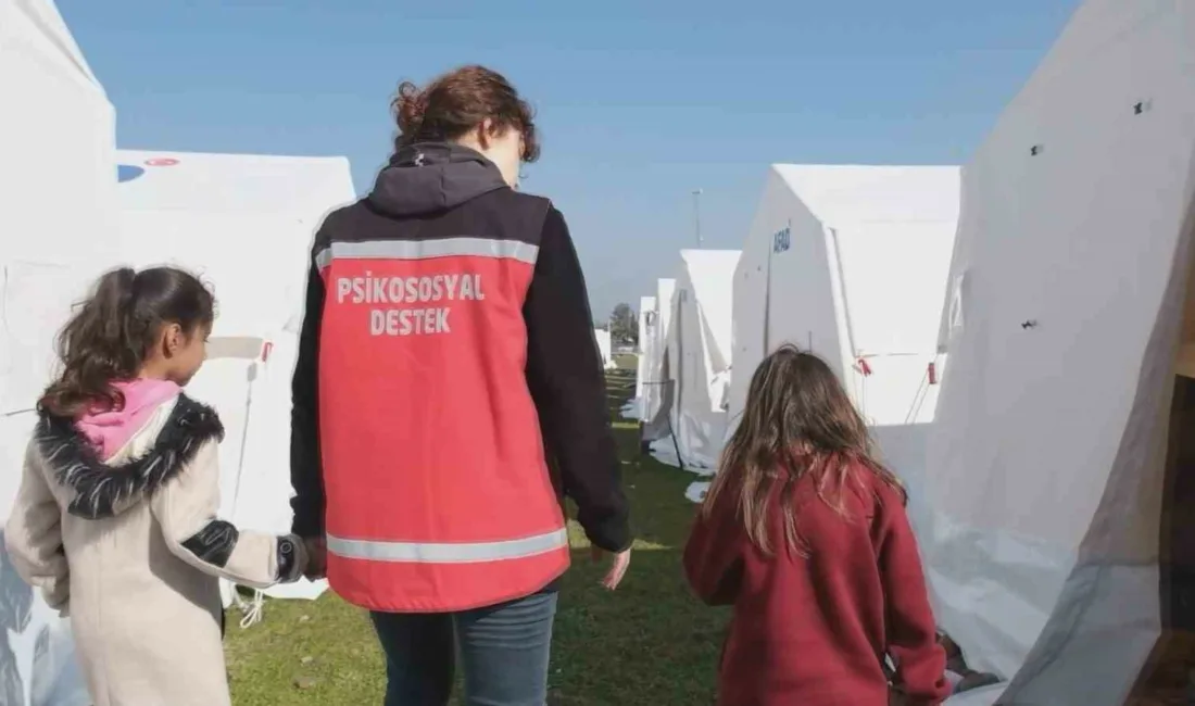 Aile ve Sosyal Hizmetler Bakanlığı’na bağlı Psikososyal Destek Ekipleri, afetin