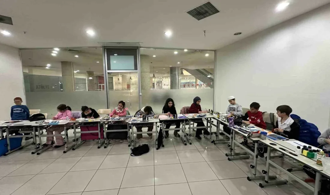 Pursaklar Belediyesi, çocukların sanatsal yeteneklerini geliştirmek ve hayal güçlerini desteklemek