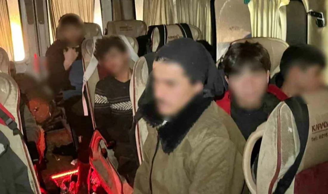 Sakarya’da jandarma ekiplerince gerçekleştirilen denetimlerde 32 düzensiz göçmen yakalandı, göçmen