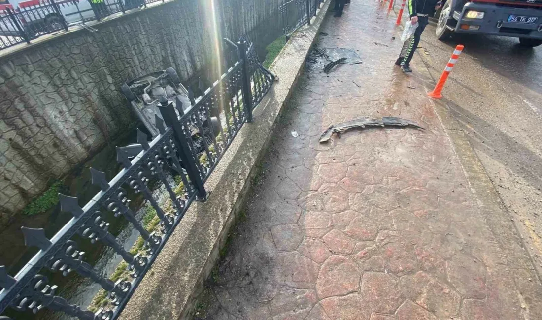 Sakarya’da otomobiliyle su kanalına devrilen ve hastanede tedavi gören sürücü,