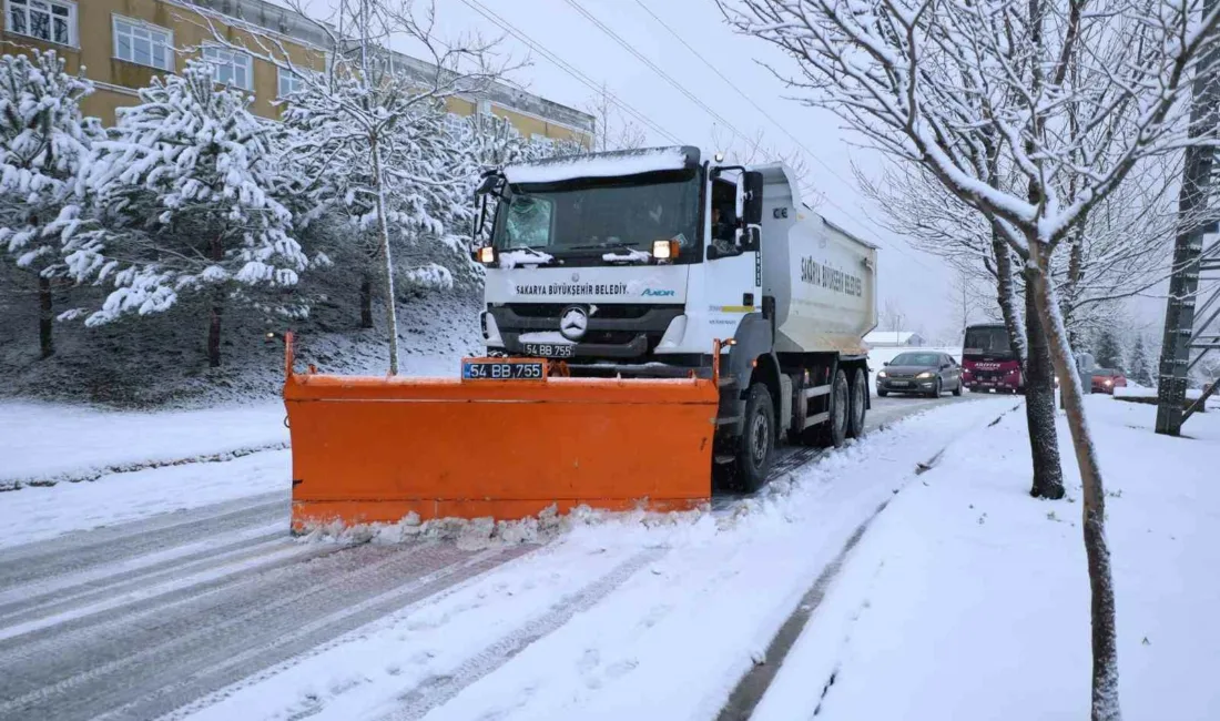 Sakarya’da etkili olan kar yağışı sonrası kapanan 45 grup yolundan