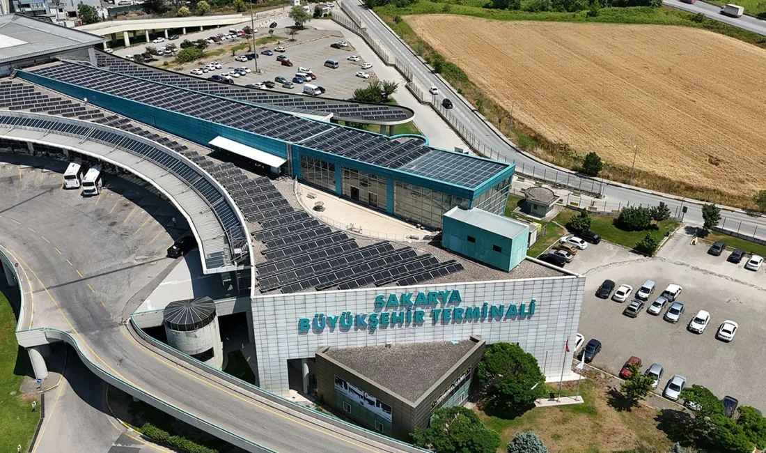 Sakarya Büyükşehir Belediyesi ekipleri, yılın ilk günlerinde yolcu trafiğinin yoğun
