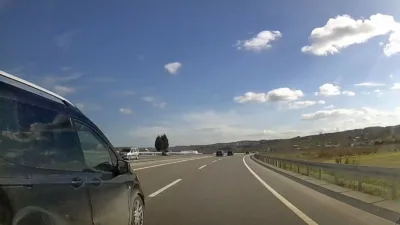 Sakarya’nın Karasu ilçesi D-650 kara yolunda şerit ihlali yapan bir
