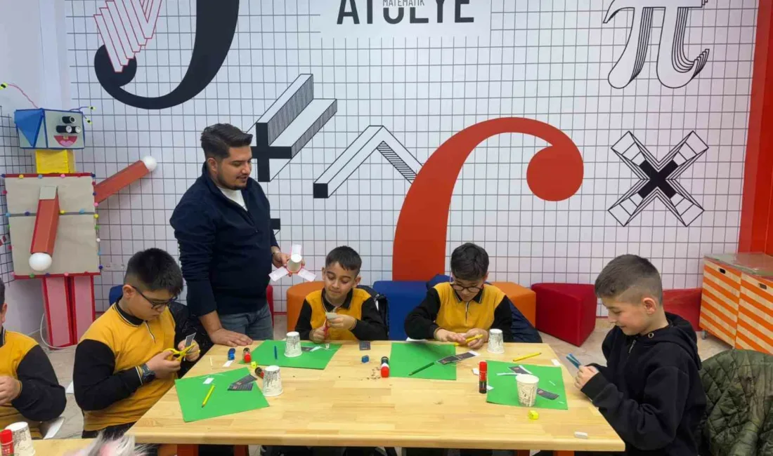 Sincan Belediyesi, yarıyıl tatiline giren öğrenciler için etkinlikler hazırladı. Bilim