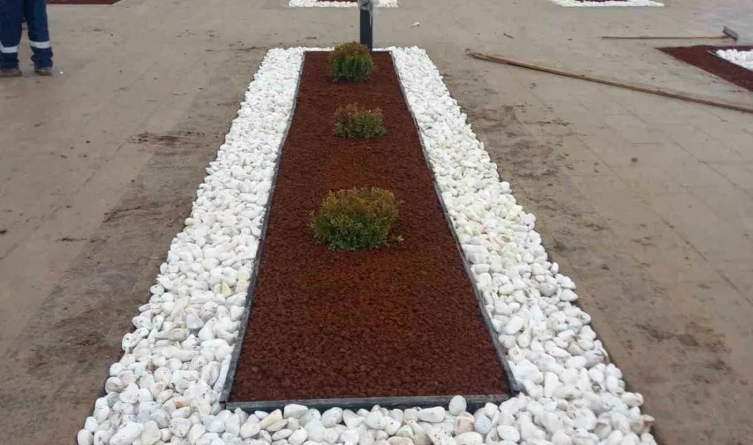 Sincan Belediyesi, çevre düzenleme ve peyzaj çalışmalarına devam ediyor. Ağaç
