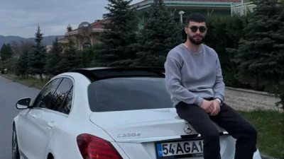 Sakarya’nın Sapanca ilçesinde 3 kişi arasında çıkan kavgada bıçaklanan 23