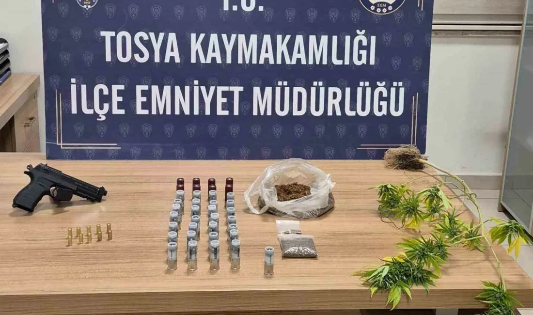 Kastamonu’nun Tosya ilçesinde şüphe üzerine durdurulan motosiklette uyuşturucu maddeyle yakalanan