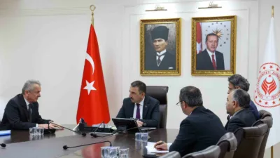 Zonguldak Valisi Osman Hacıbektaşoğlu, Çaycuma ilçesindeki yerel yöneticileri ve il