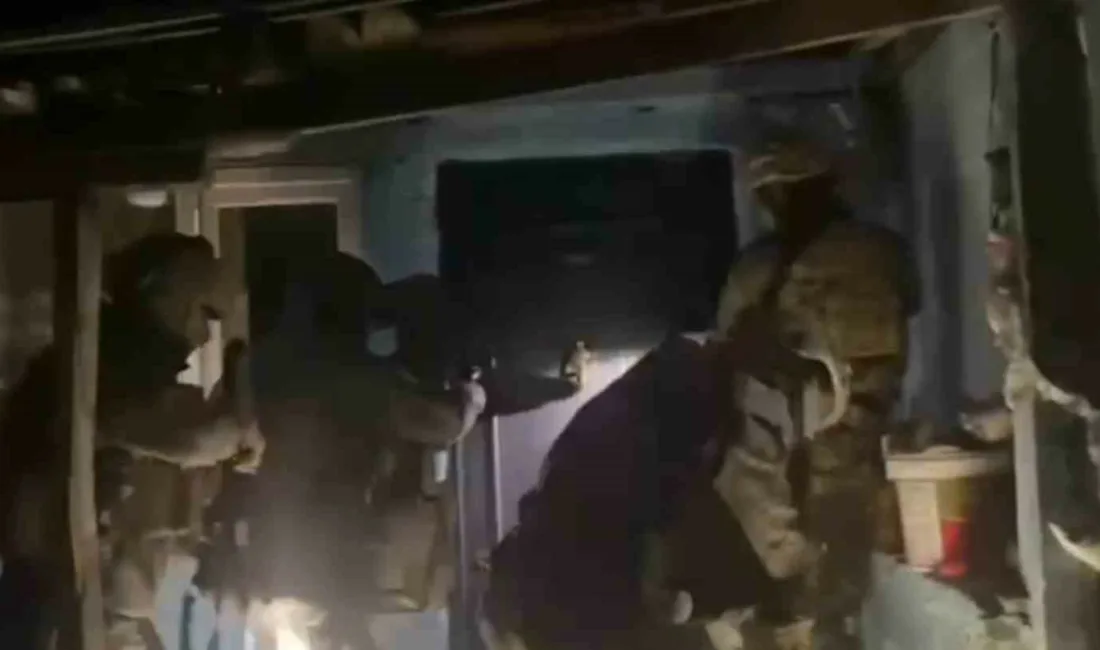 Sakarya’nın Sapanca ilçesinde uyuşturucu madde satışı yaptığı tespit edilen 6