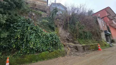 Zonguldak’ta 8 eve ulaşım sağlayan merdiven meydana gelen heyelan nedeniyle