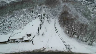 Zonguldak’ta etkili olan kar yağışının ardından Zonguldak-Ereğli kara yolunda ulaşım
