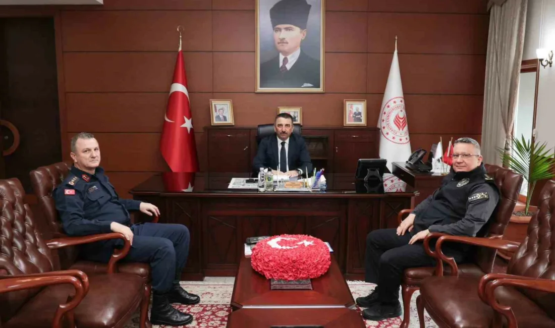 Zonguldak Valisi Osman Hacıbektaşoğlu başkanlığında, kentin huzur ve güvenliğini sağlamaya
