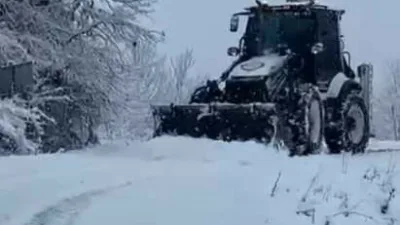 Zonguldak’ta etkili olan kar yağışı hayatı olumsuz etkilerken, il genelinde