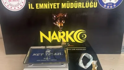 DÜZCE(İHA) – Düzce’de polis ekipleri tarafından yapılan operasyonda 140 uyuşturucu