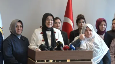 AK Parti Genel Merkez Kadın Kolları Başkanı ve İstanbul Milletvekili
