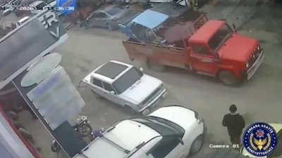 Ankara’da oto hırsızlığına yönelik yürütülen çalışmalarda, çalıntı araçları organize şekilde
