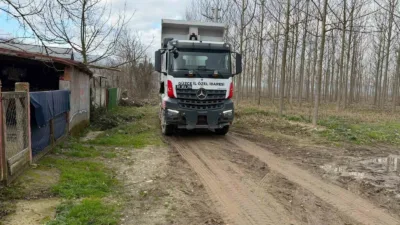 DÜZCE (İHA) – Düzce Aydınpınar köyü Şöse Mahallesi’nde yol bakım