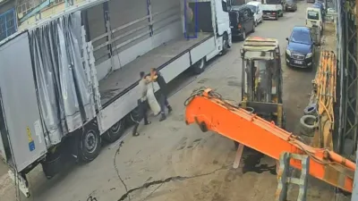 Ankara’da ayağından vince asılan engelli vatandaşın, iki yıl önce de