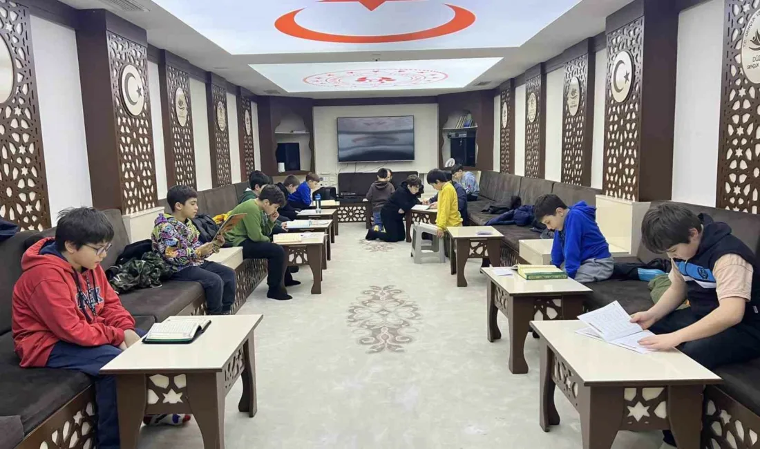 DÜZCE (İHA) – Düzce Bahçeşehir Gençlik Merkezi’nde gençlere yönelik düzenlenen