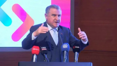 Gençlik ve Spor Bakanı Osman Aşkın Bak, “Cumhurbaşkanımız dijitalleşme konusunda,
