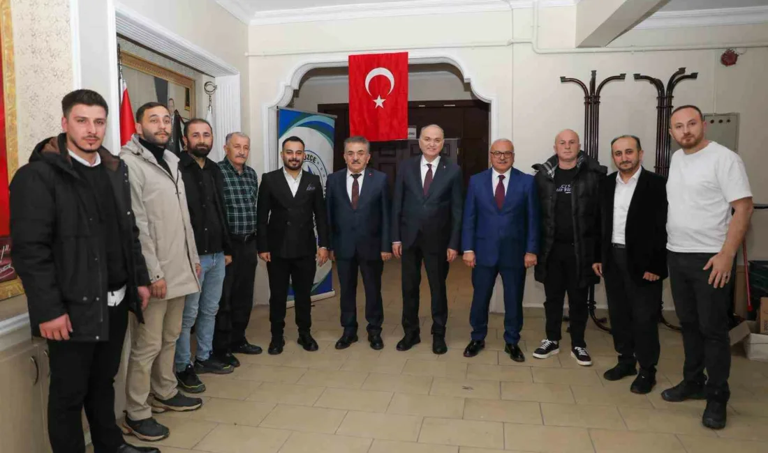 Düzce Belediye Başkanı Dr. Faruk Özlü başkanlık seçimlerini tamamlayan esnaf
