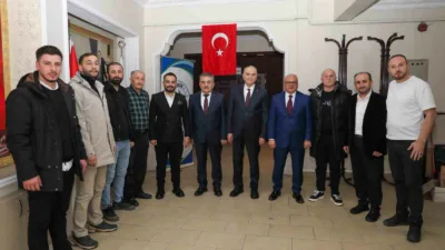 Düzce Belediye Başkanı Dr. Faruk Özlü başkanlık seçimlerini tamamlayan esnaf