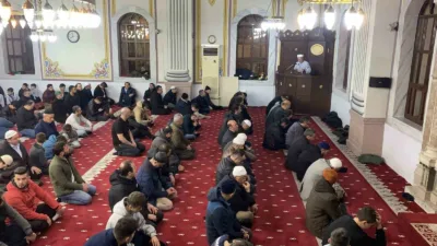 Ramazan ayının başlamasıyla birlikte Bolu’da vatandaşlar camilere akın ederek, ilk