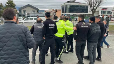 Bolu’da işçi servisi, kamyonet ve otomobilin karıştığı trafik kazasında 7