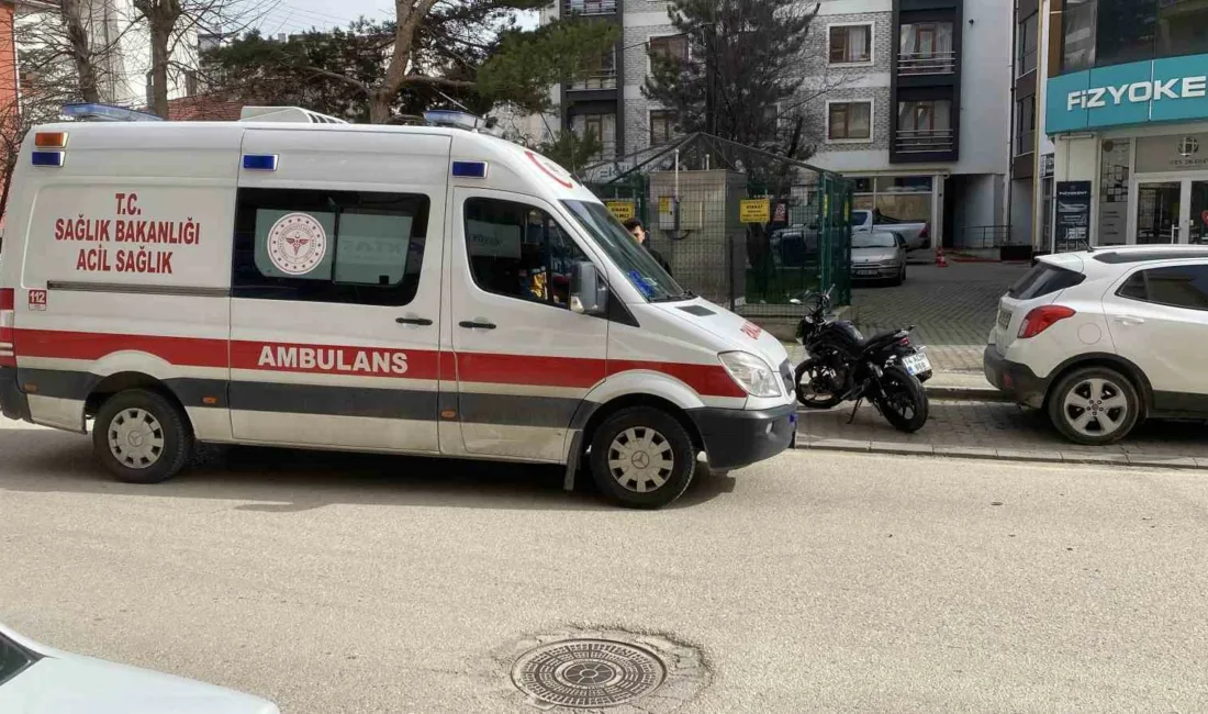 Bolu’da otomobil ile motosikletin kafa kafaya çarpıştığı kazada motosiklet sürücüsü