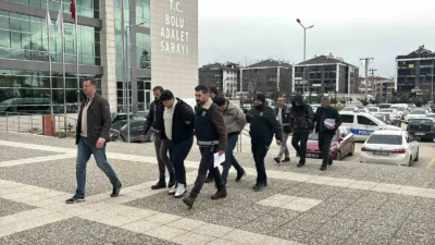 Bolu’da kendilerini polis ve savcı olarak tanıtarak yaşlı çiftin 2