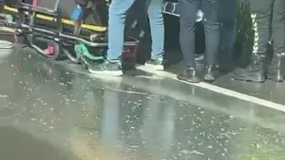 Kocaeli D100 kara yolunda meydana gelen trafik kazasında otomobil ters